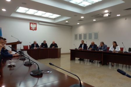 Posiedzenia zespołów zarządzania kryzysowego